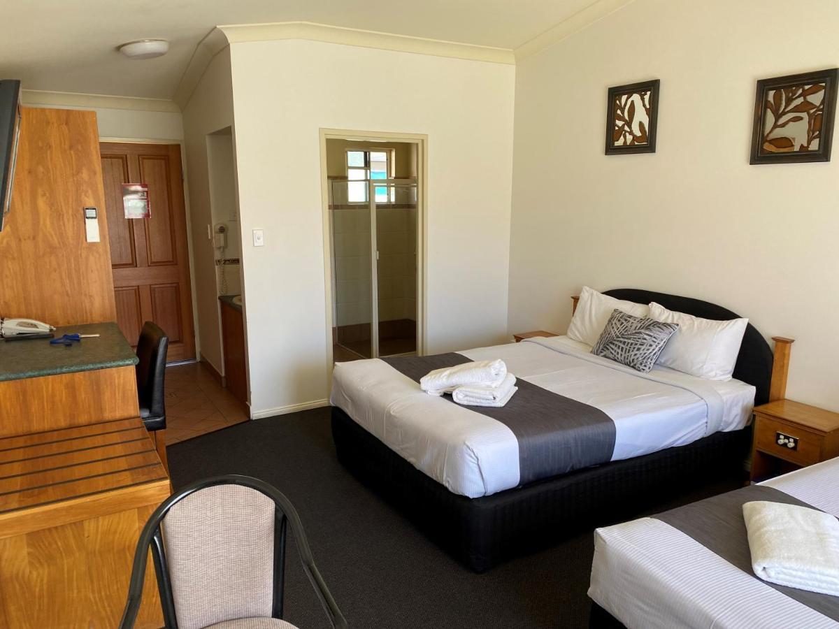 Emerald Explorers Inn Kültér fotó