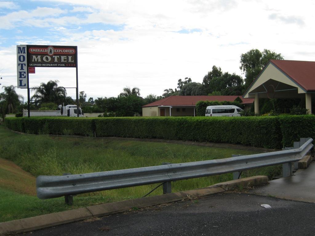Emerald Explorers Inn Kültér fotó