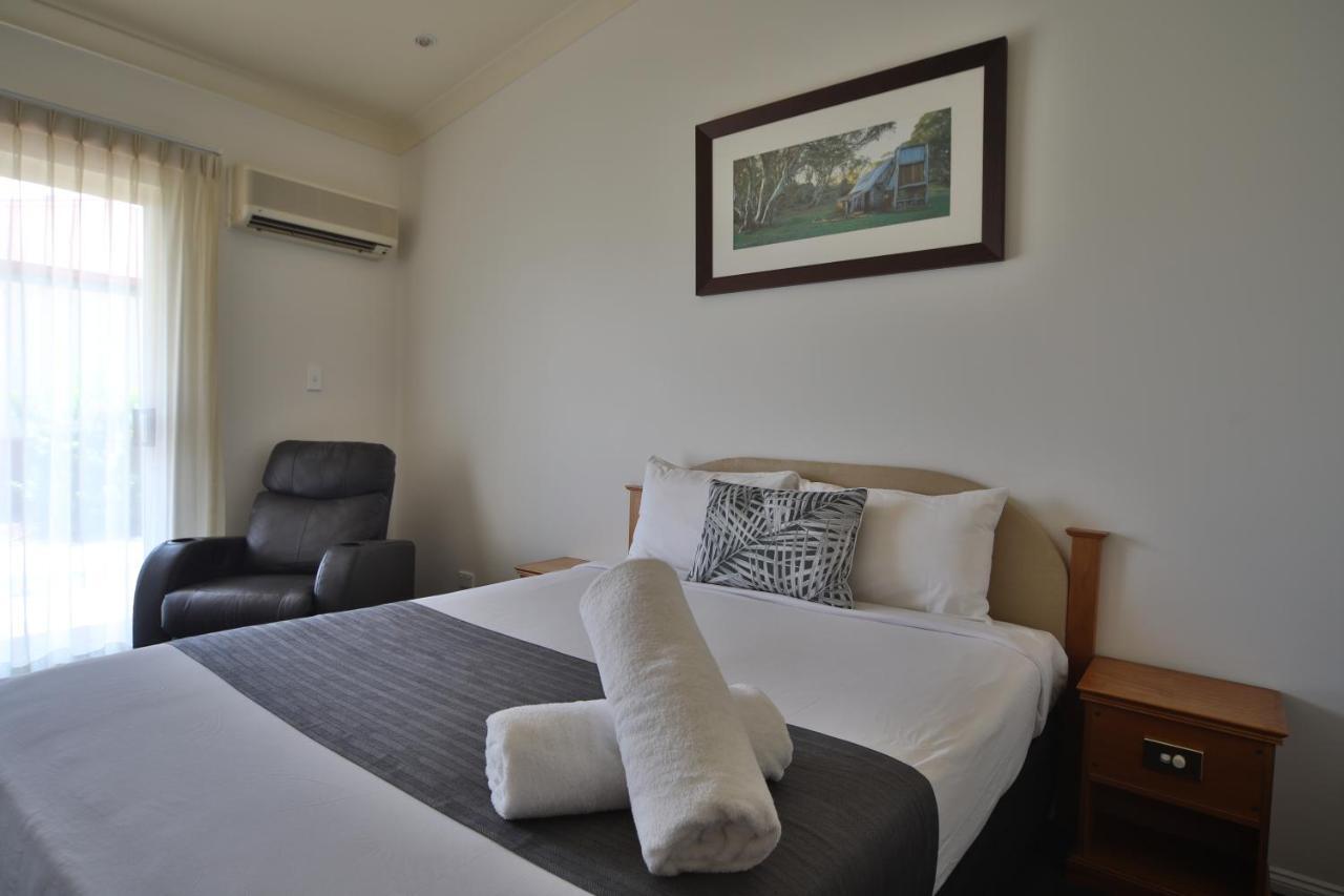 Emerald Explorers Inn Kültér fotó
