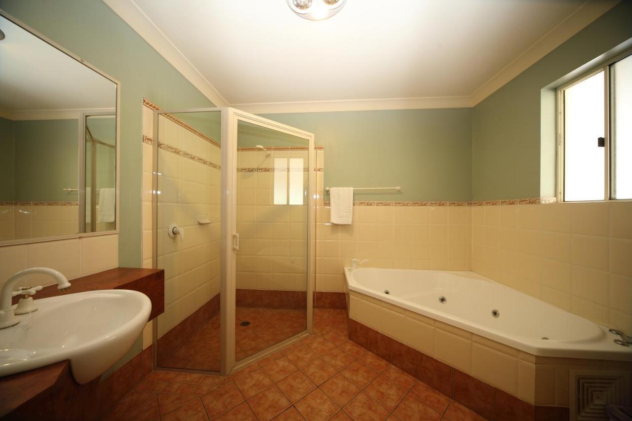 Emerald Explorers Inn Kültér fotó